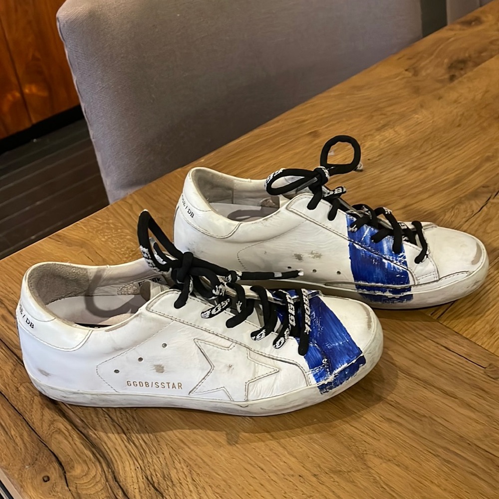 Golden Goose, women’s size 6. Excellent condition.